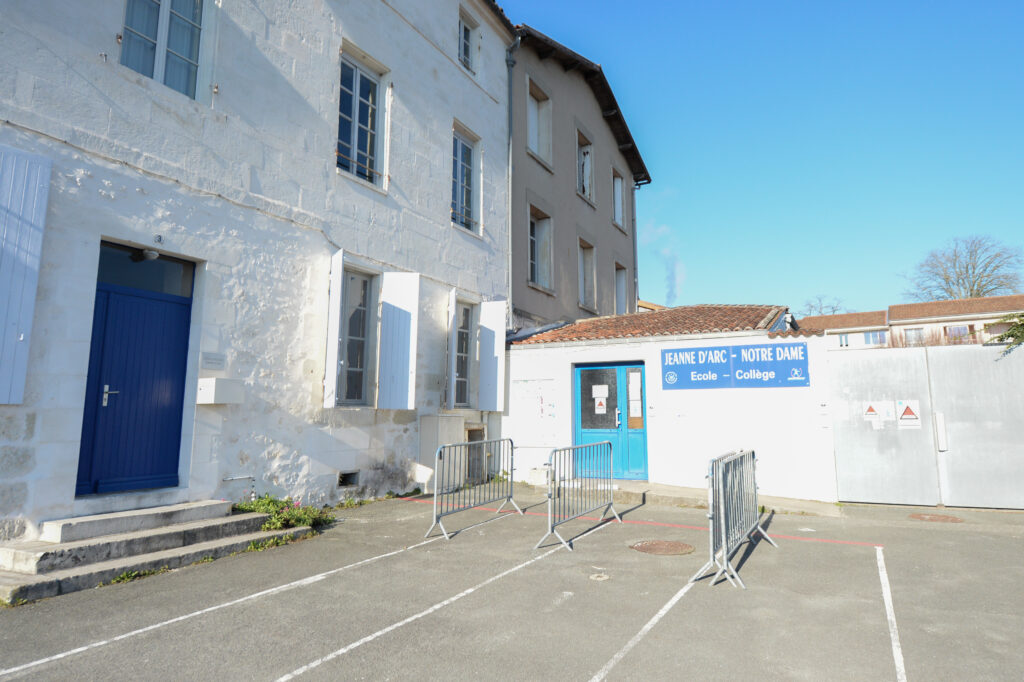 Contact - Ensemble Scolaire Jeanne d'Arc Recouvrance